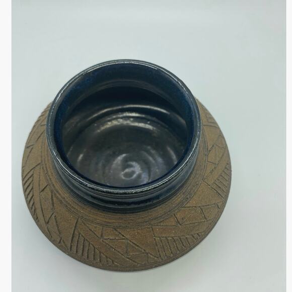 Vintage Mary‎ Tuttle  Southwestern Pottery Etched Design Stoneware signed - Picture 4 of 11
